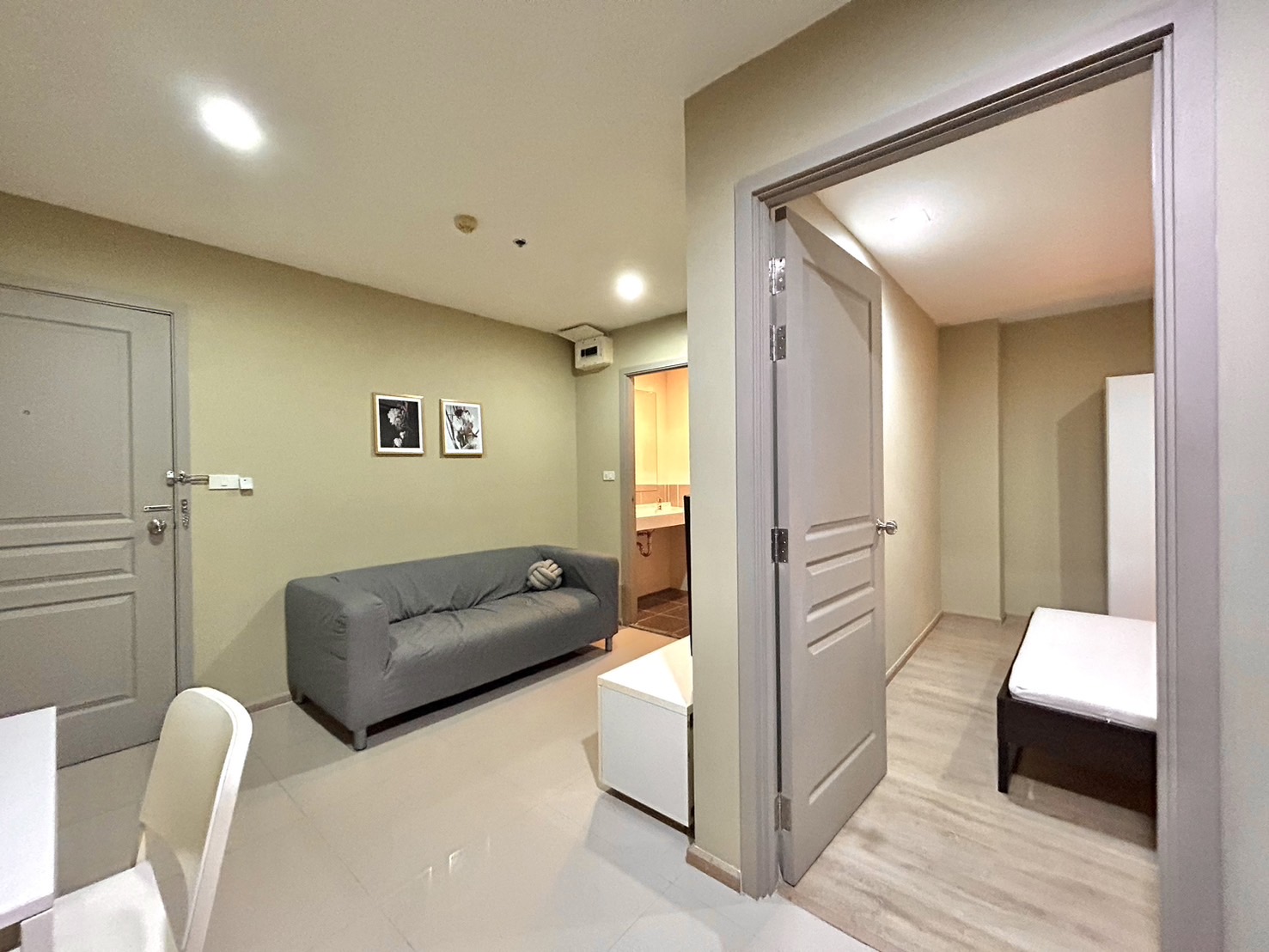 ให้เช่าและขายคอนโด Rich Park @ Chaophraya (ริชพาร์ค แอท เจ้าพระยา) ติดสถานีรถไฟฟ้าไทรม้า ##วิวริมแม่น้ำเจ้าพระยา## พร้อมตกแต่งเฟอร์นิเจอร์