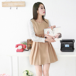dress ชุดเดรสแฟชั่นแขนยาว คอกลม กระโปรงจีบ สีครีม - สีขาว ใส่ทำงาน เที่ยว น่ารัก