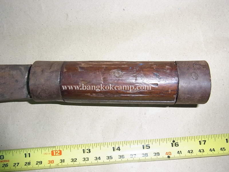 มีดเหน็บ เก่า สภาพสมบูรณ์ ยุคสงครามโลก... ใบยาว30ซม. สันหนา8มิล. ตีหนาไล่ปลายบาง สภาพสมบูรณ์.