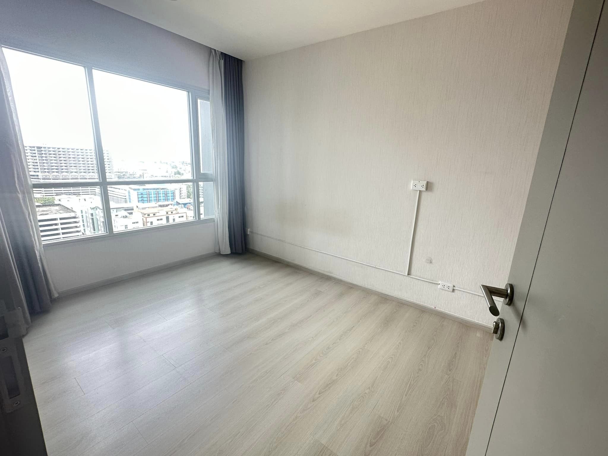 ขายขาดทุน! คอนโด Life Ratchadapisek (ไลฟ์ รัชดาภิเษก) 2 ห้องนอน | 1 ห้องน้ำ | 46 ตร.ม. | ชั้น 19 | วิวสวน