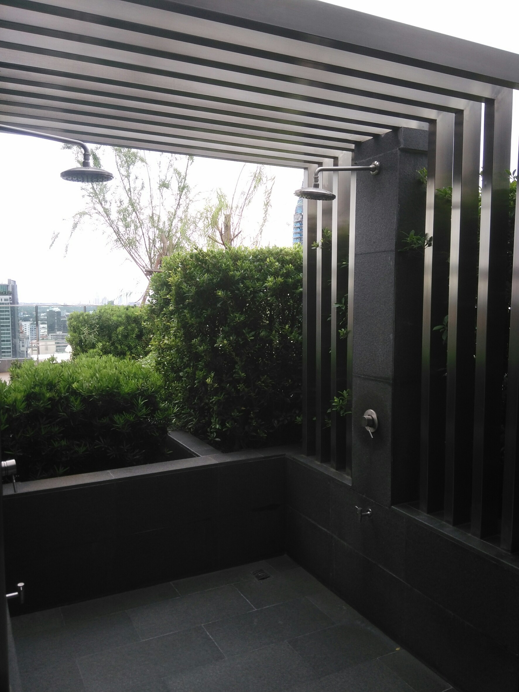 ขาย / เช่า คอนโด H Sukhumvit 43 (เอช สุขุมวิท 43) 1ห้องนอน 1 ห้องน้ำ 1ห้องรับแขก ห้องครัวในตัว พื้นที่ 40.92 ตร.ม ชั้น 9 ห้อง 99/53 วิวเมือง