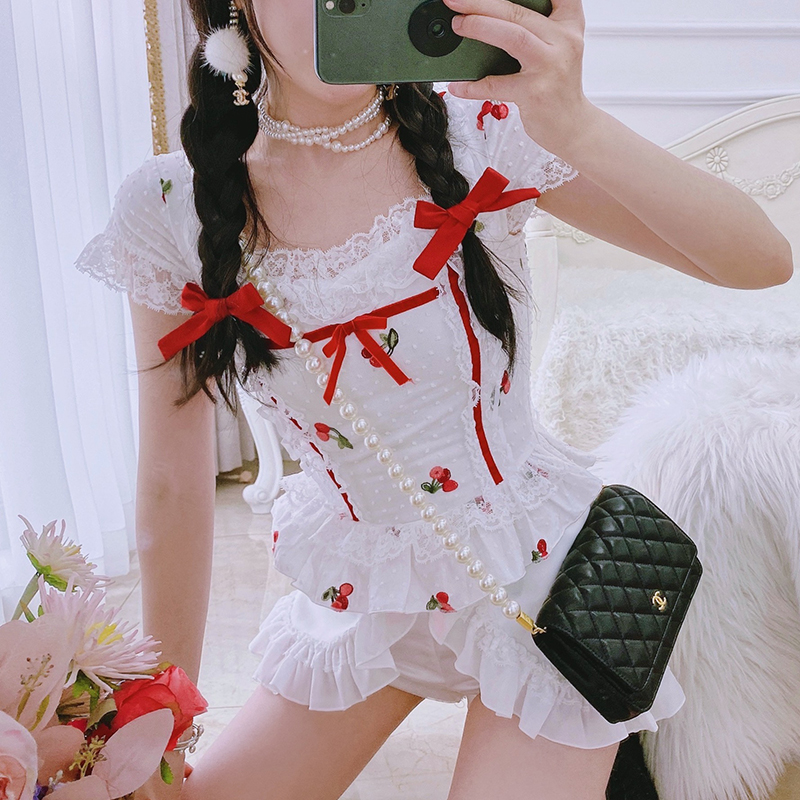 Summer Joy : พรีออเดอร์ เสื้อแขนสั้นลูกไม้ลายเชอร์รี่น่ารักๆ แบรนด์แท้