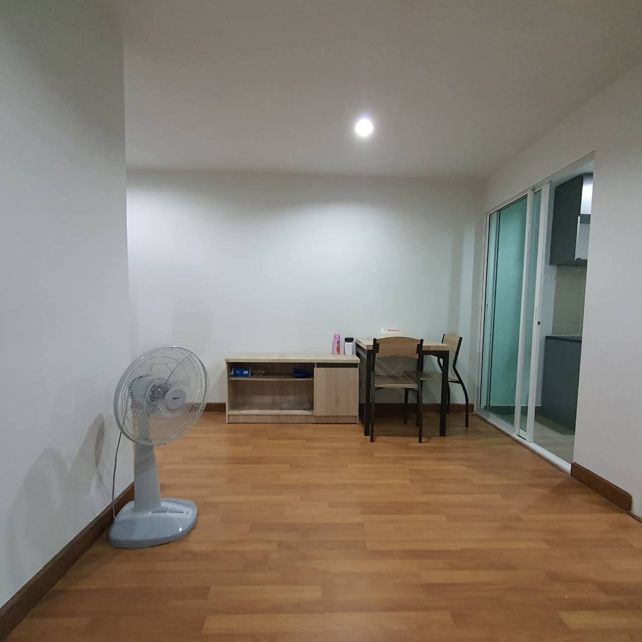 ðĒ āđāļŦāđāđāļāđāļē Regent Orchid Talad Plu (āļĢāļĩāđāļāļāļāđ āļāļāļĢāđāļāļīāļ āļāļĨāļēāļāļāļĨāļđ) āļāļāļāđāļ Low-Rise 8 āļāļąāđāļ āđāļāļĨāđ BTS āļāļĨāļēāļāļāļĨāļđ āđāļāļĩāļĒāļ 300 āļĄ. āđāļāļīāļāļāļēāļāļŠāļ°āļāļ§āļ ð