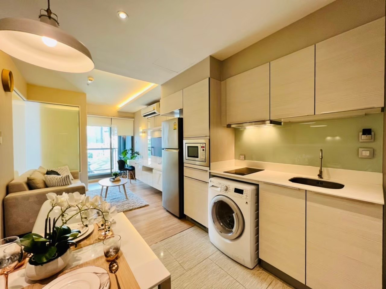 ขาย / เช่า คอนโด H Sukhumvit 43 (เอช สุขุมวิท 43) ห้อง 99/53 แบบห้อง 1 ห้องนอน 1 ห้องน้ำ ชั้น 8 ขนาด 40.91 ตรม