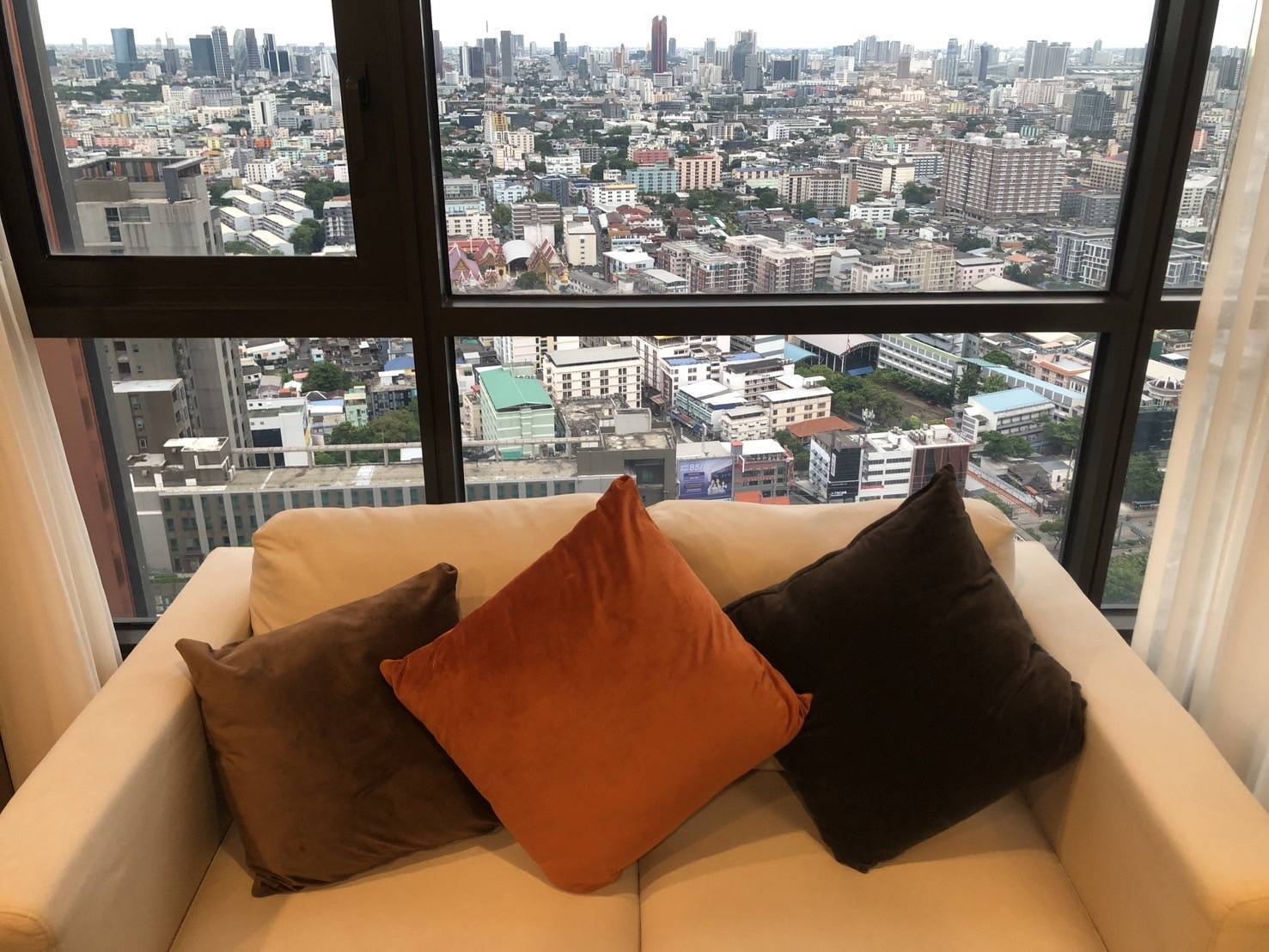 ด่วน! ให้เช่าคอนโด XT Huai Khwang (เอ็กซ์ที ห้วยขวาง) ห้องมุม ชั้น 40