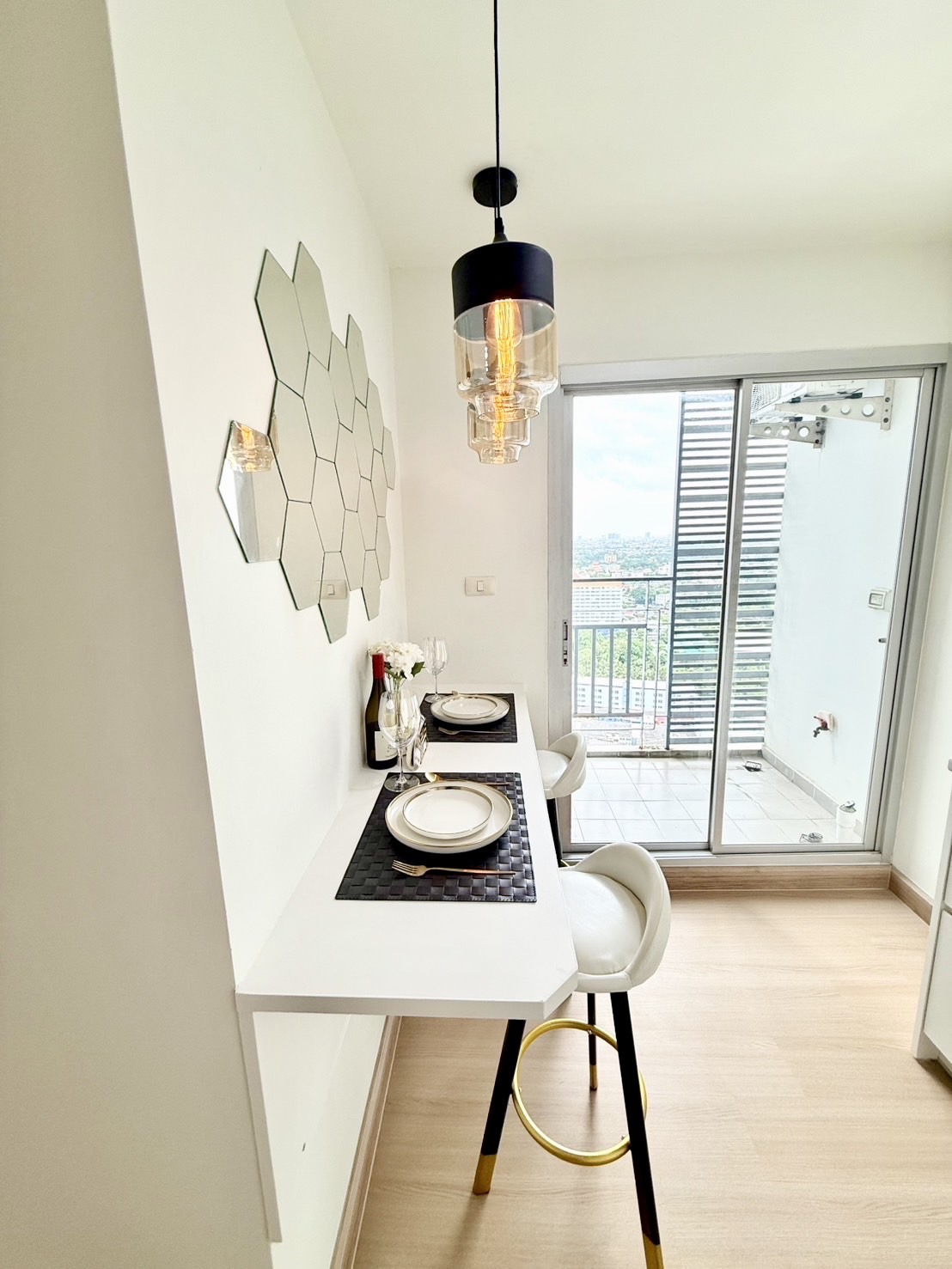 ขายคอนโด เดอะทรัส เรสซิเด้นซ์ ปิ่นเกล้า (For sale The Trust Residence Pinklao)