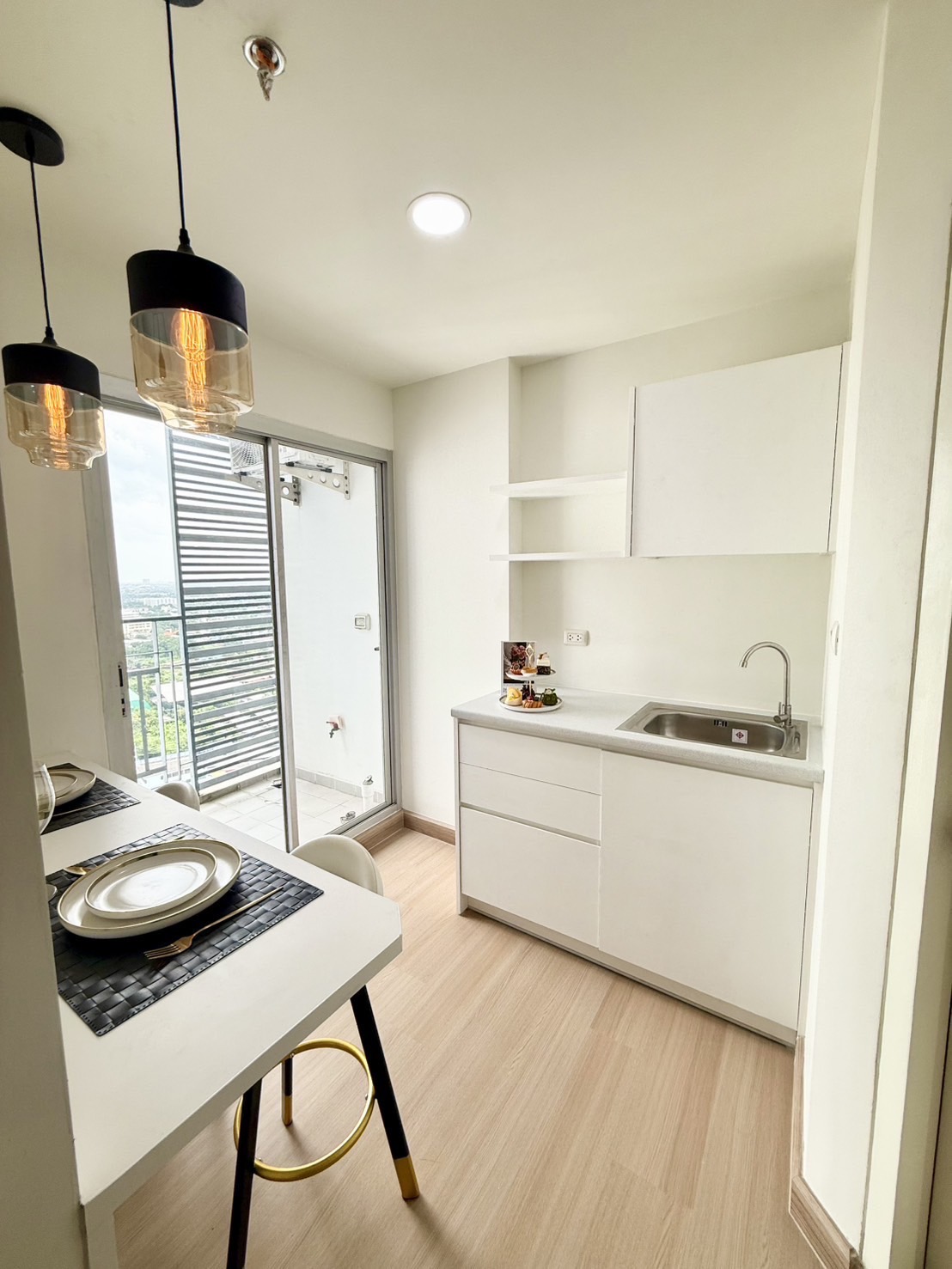 ขายคอนโด เดอะทรัส เรสซิเด้นซ์ ปิ่นเกล้า (For sale The Trust Residence Pinklao)