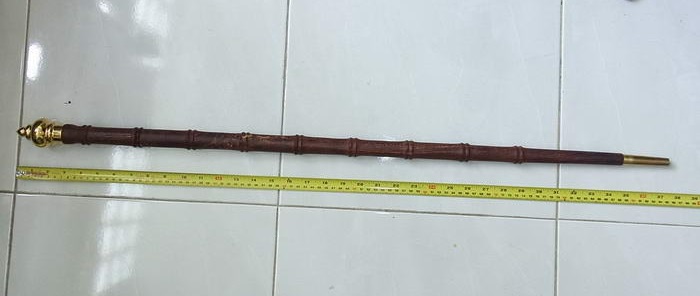 ไม้มงคลหายาก... ไม้ตะพด(ไม้แก่นมะขาม) กลึงลายไผ่9ปล้อง(เลขมงคล) ลายสวย ยาว95ซม... หัวกลึงหัวขุนทองเหลืองแท้