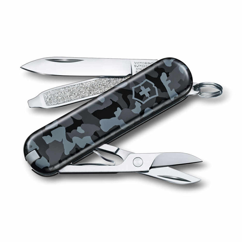 Victorinox Classic SD, NAVY CAMOUFLAGE Handles (0.6223.942) ลายพลางน้ำเงิน