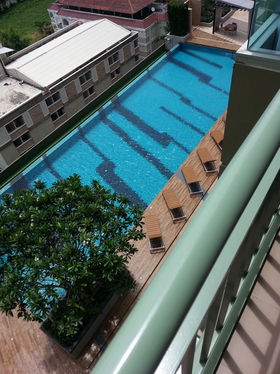 ðĒ āđāļŦāđāđāļāđāļē-āļāļēāļĒ āļāļāļāđāļāļĨāļļāļĄāļāļīāļāļĩāđāļāļĨāļŠ āļĻāļĢāļĩāļāļāļĢāļīāļāļāļĢāđ (Lumpini Place Srinakarin) āđāļāļĨāđ Airport Link āļŦāļąāļ§āļŦāļĄāļēāļ