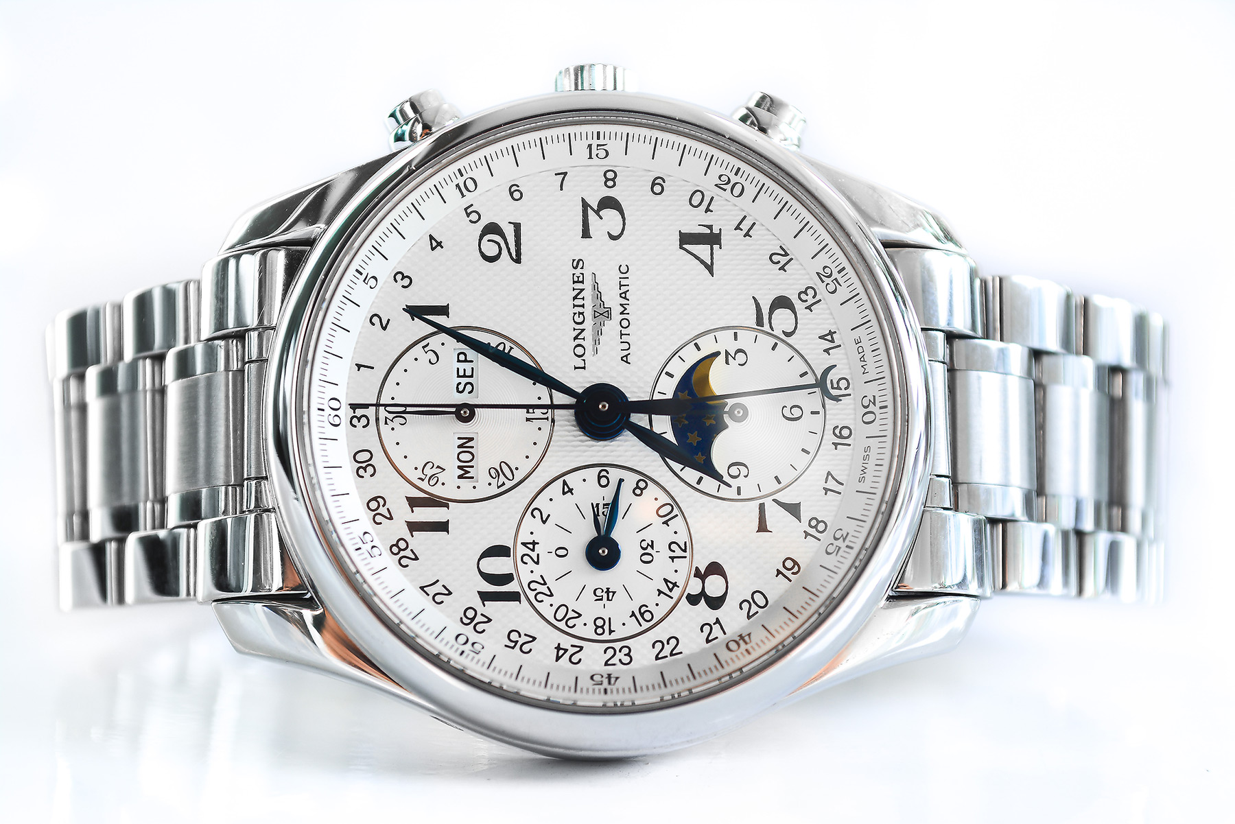 Longines master chronograph moonphase หน้าขาว(Sold)