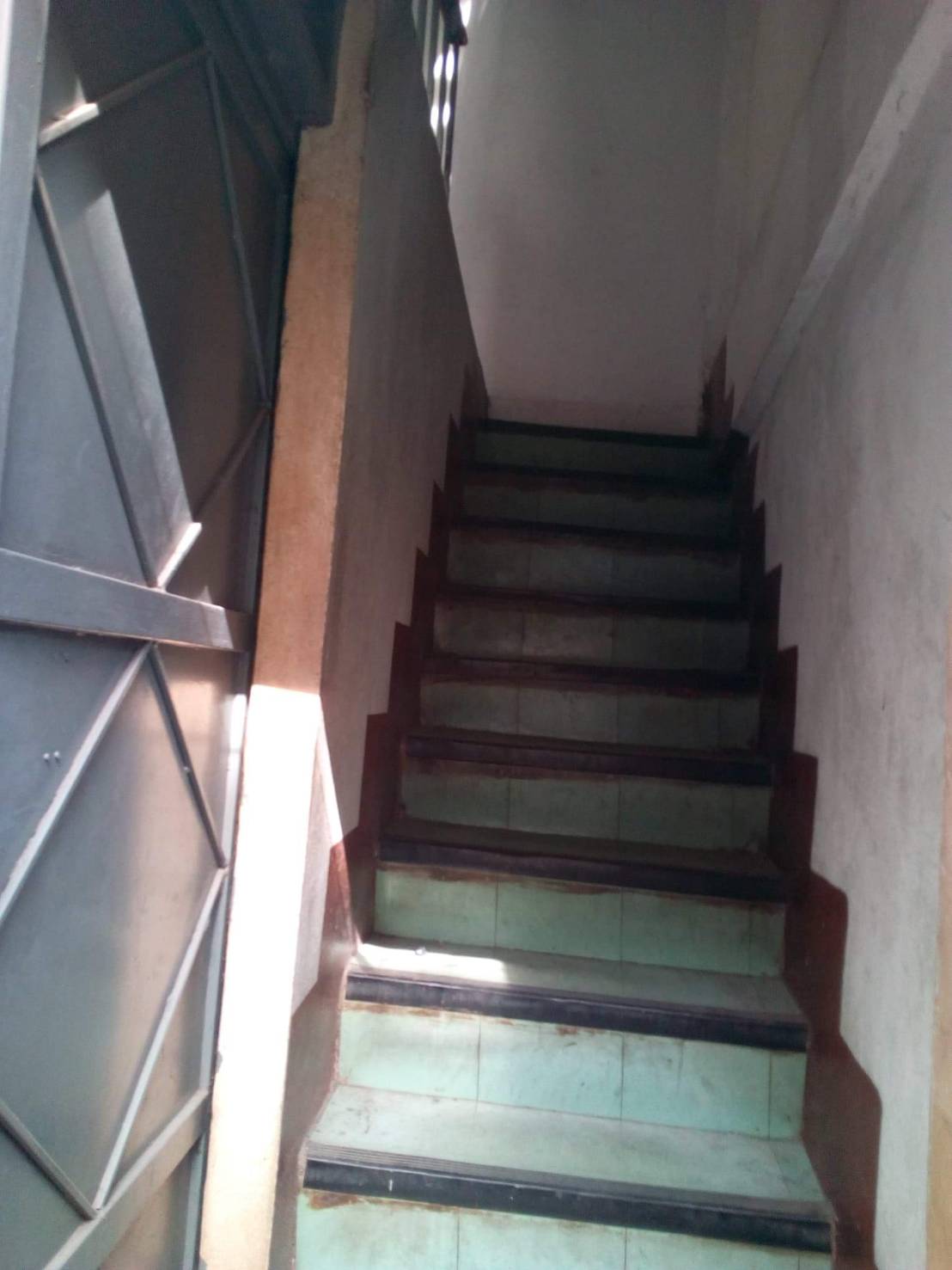 ขายตึกแถว 5 ชั้น ขนาด 25 ตร.วา ( พร้อมกิจการห้องเช่า 14 ห้อง ) ตั้งอยู่ถนนประชาสงเคราะห์ ซอย 16