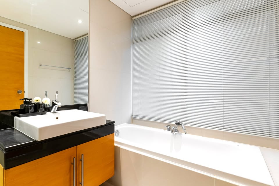 🏢 ให้เช่าคอนโด ฟูลเลอตัน สุขุมวิท พร้อมเข้าอยู่ 15 สิงหาคม 2568 คอนโดเลี้ยงสัตว์ได้ ใกล้ BTS เอกมัย เพียง 350 เมตร และโรงเรียนนานาชาติเซนต์แอนดรูส์ 800 เมตร