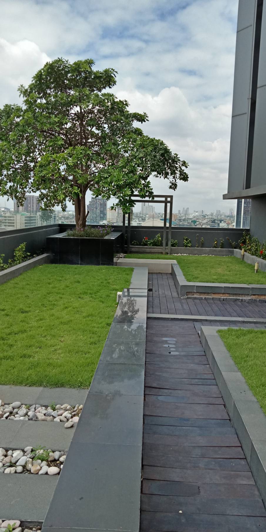 ให้เช่าคอนโด The Seed Mingle (เดอะ ซี้ด มิงเกิล) ห้องสตูดิโอ 1 ห้องน้ำ ขนาด 27 ตรม ชั้น 17