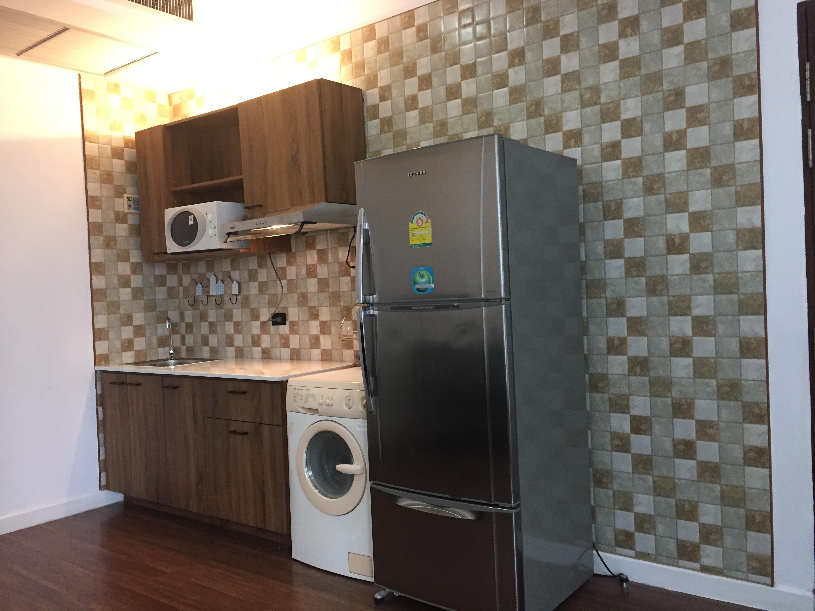 ให้เช่าคอนโด The Trendy Condominium (เดอะ เทรนดี้ คอนโดมิเนียม) 1ห้องนอน 1 ห้องน้ำ ขนาด 72 ตรม