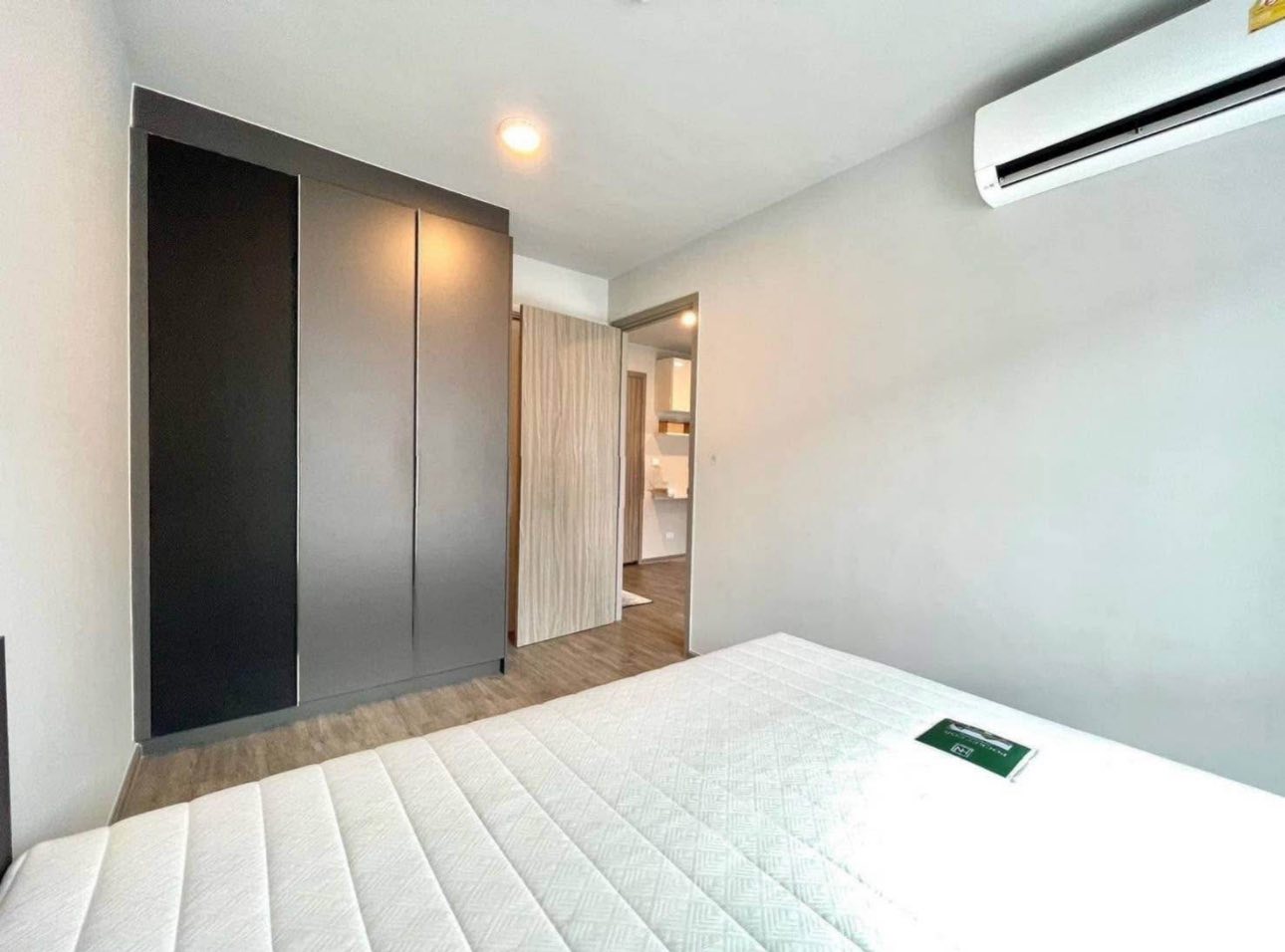 🌟 ให้เช่าคอนโด Monte Rama 9 (มอนเต้ พระราม 9) 🌟 🚆 ใกล้รถไฟฟ้าสายสีส้ม สถานีรามคำแหง 12 เพียง 200 เมตร