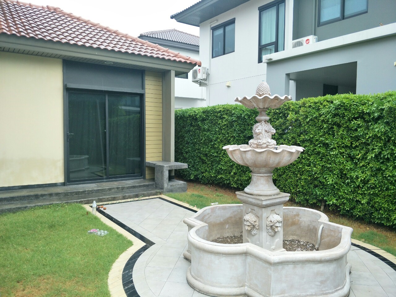 ขายด่วนบ้านเดี่ยว 2 ชั้น หมู่บ้านเศรษฐสิริ วงแหวน-ลำลูกกา ใกล้วงแหวนรอบนอกตะวันออก ติดถนนลำลูกกา จาก แสนสิริ