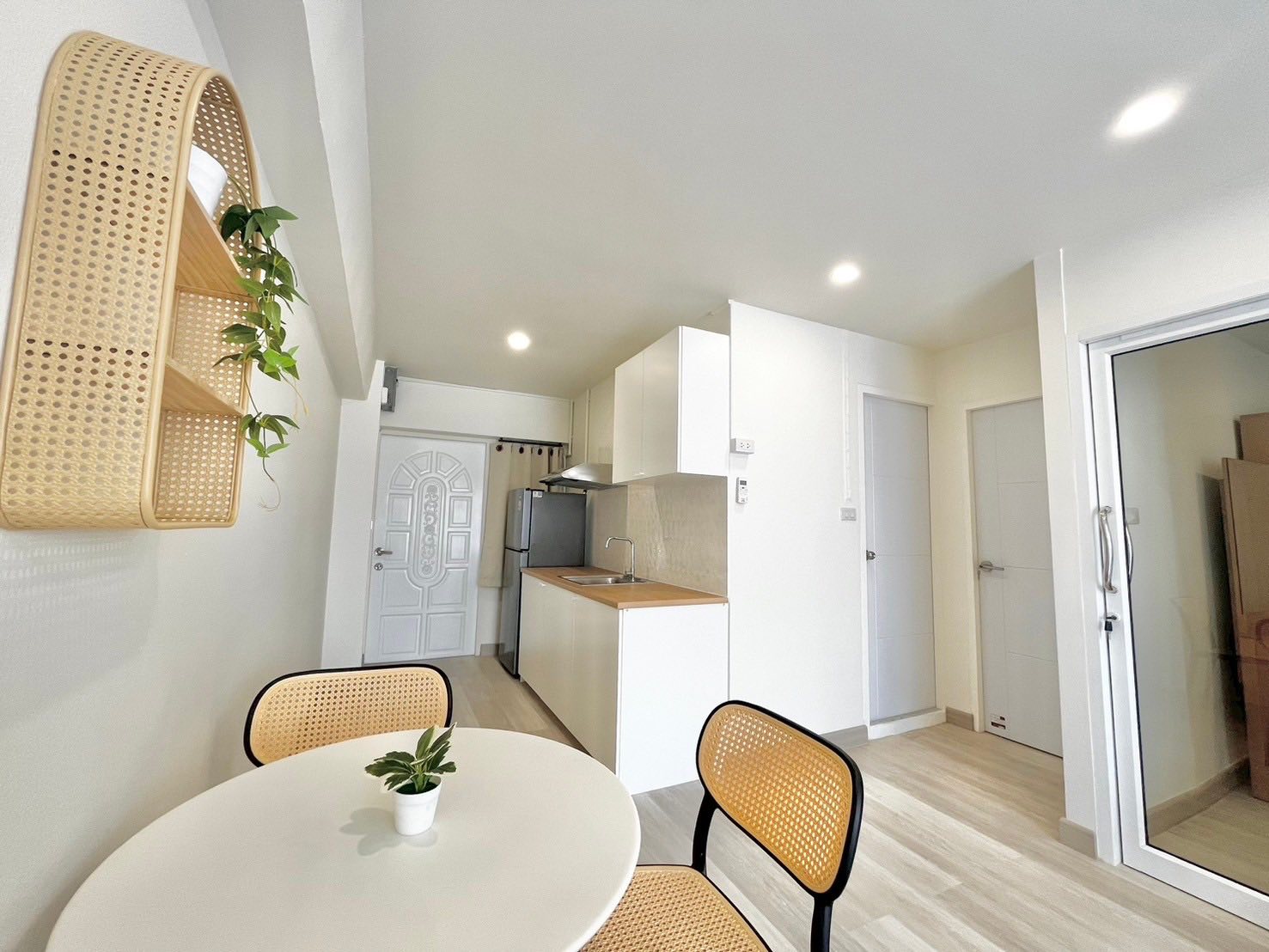 ให้เช่าคอนโด ทองหล่อ ทาวเวอร์ / For Rent Thonglor Tower (English below)