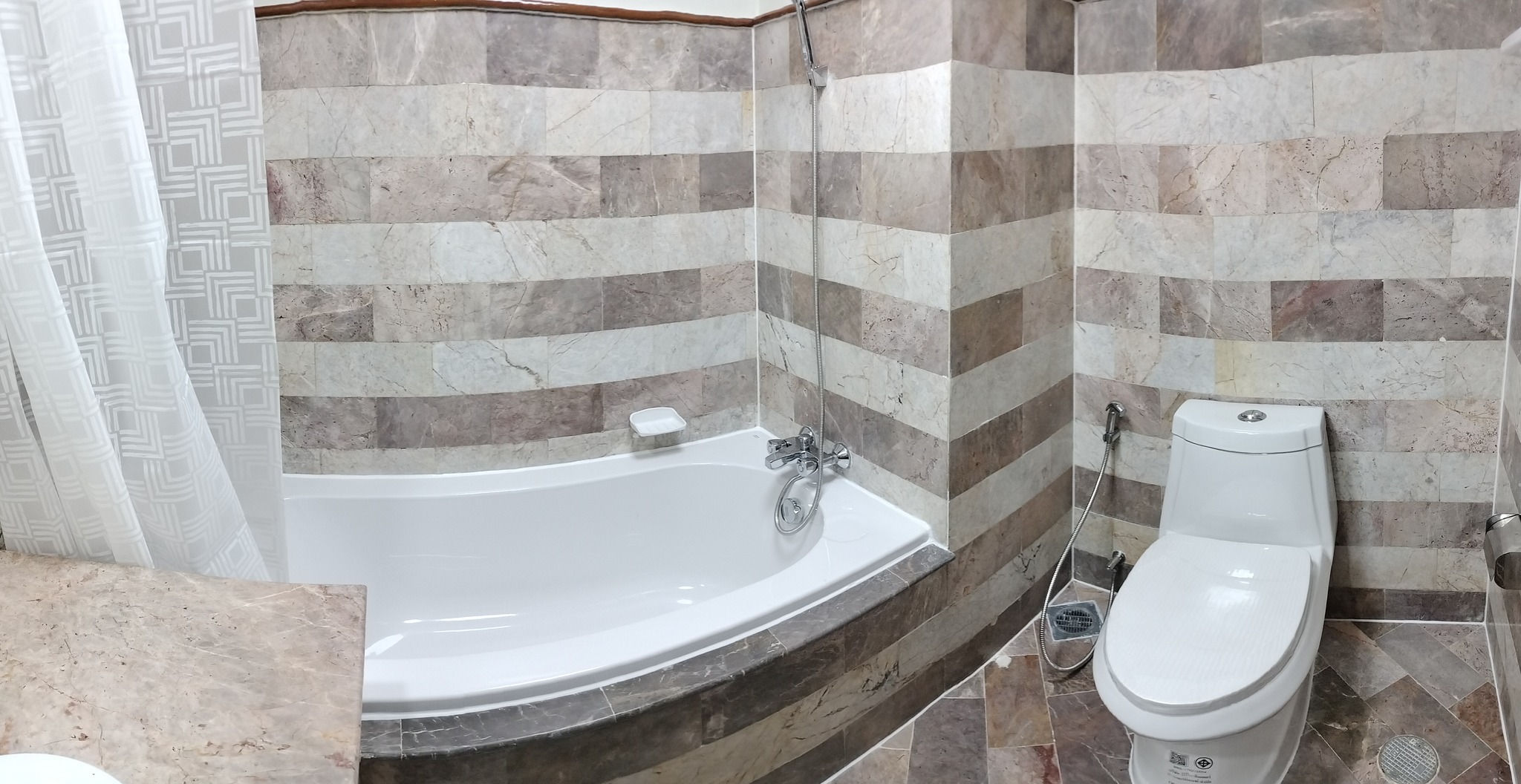 ให้เช่าคอนโด สุขุมวิท สวีท / For Rent Sukhumvit Suite (English below)