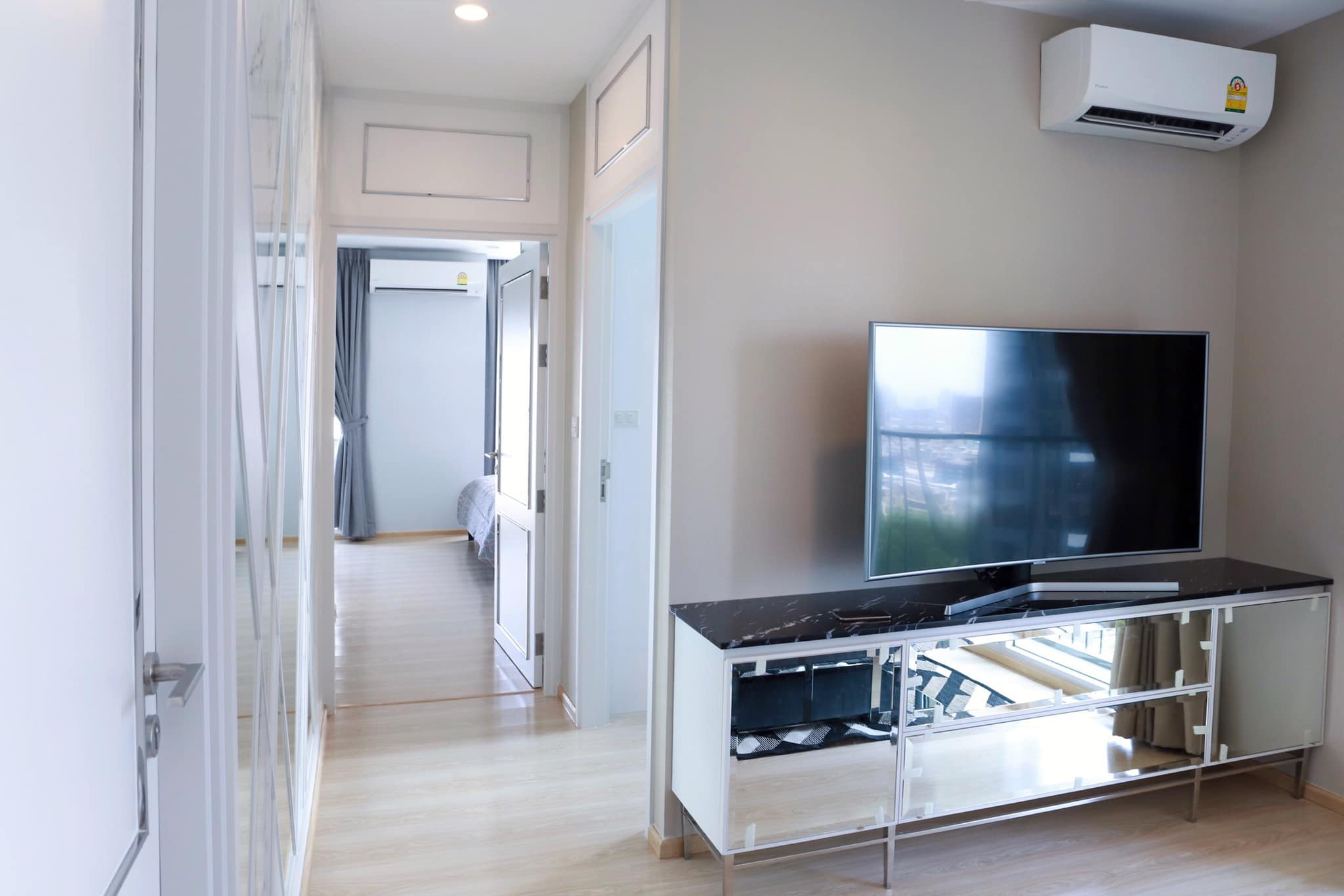 ขาย/เช่าคอนโด Noble Revolve Ratchada 2 โนเบิล รีวอลฟ์ รัชดา 2 ชั้น 18 แบบ 2 ห้องนอน ขนาด 52.86 ตรม.