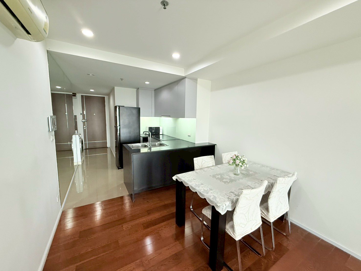 🌟 ให้เช่าคอนโดหรู 15 สุขุมวิท เรสซิเดนซ์ (15 Sukhumvit Residences) ใจกลางสุขุมวิท ใกล้ BTS อโศก & MRT สุขุมวิท 🌟