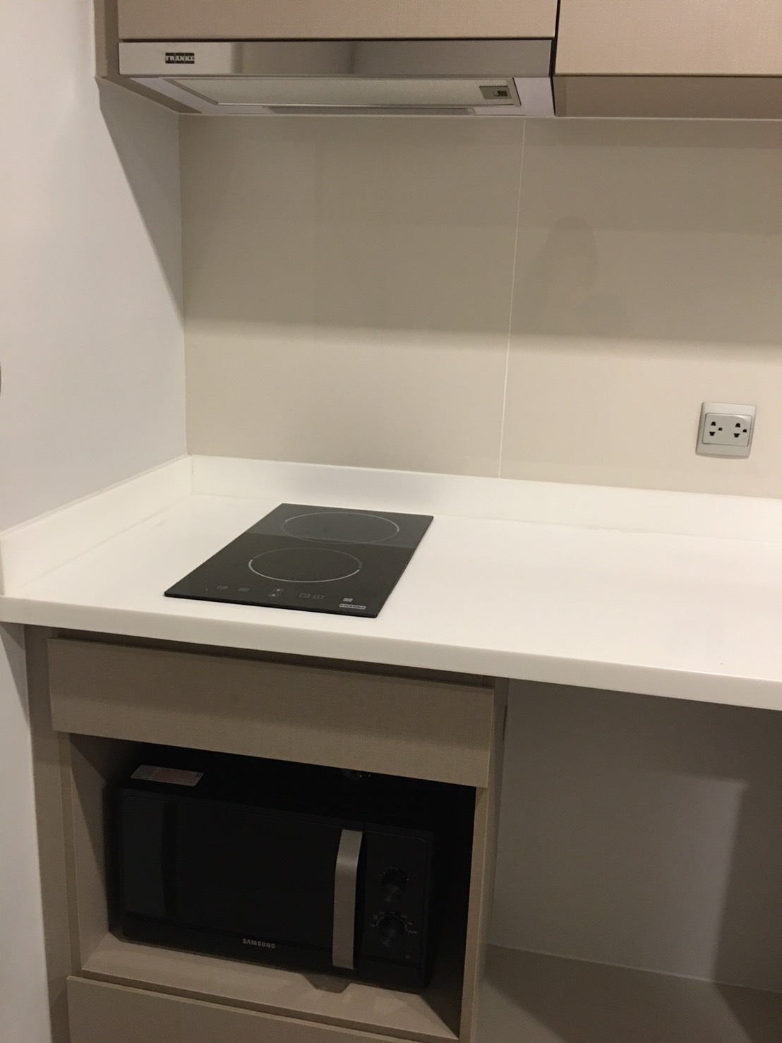 ให้เช่าคอนโด Life Ladprao (ไลฟ์ ลาดพร้าว) ตรงข้ามห้างเซ็นทรัล ลาดพร้าว ห่างสถานีรถไฟฟ้าเพียง 10 ก้าว