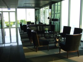 คอนโดนที่ให้เช่า : Rhythm รัชดา-ห้วยขวาง 1 ห้องนอน พื้นที่: 45 ตารางเมตร ชั้น: 23 ให้เช่าพร้อมเฟอร์นิเจอร์