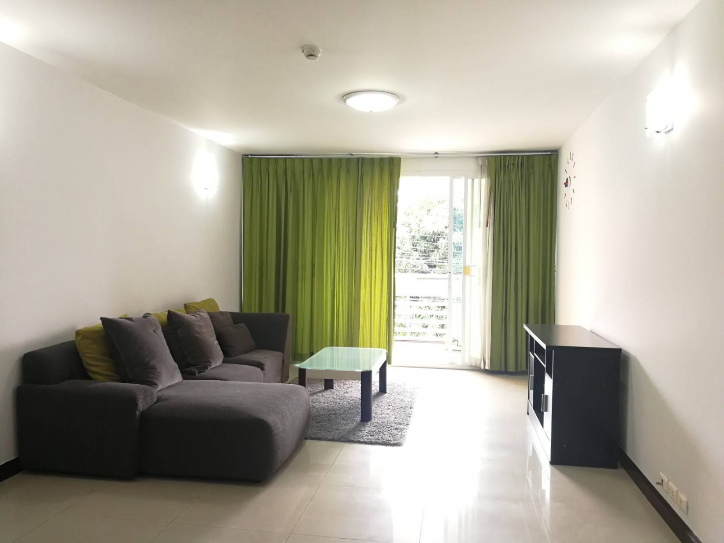 ให้เช่าคอนโด Fragrant 71 (เฟรเกรนท์ 71) 3 ห้องนอน ชั้น 8 ขนาด 121 ตรม (ห้อง 19/ 61) ราคาเช่าห้องเปล่า 32,000 บาทต่อเดือน