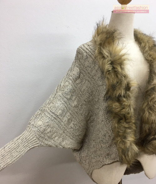 เสื้อกันหนาวถักไหมพรม ทรงสวย แต่งขนเฟลอ หรูๆ ผู้ดีมากๆ