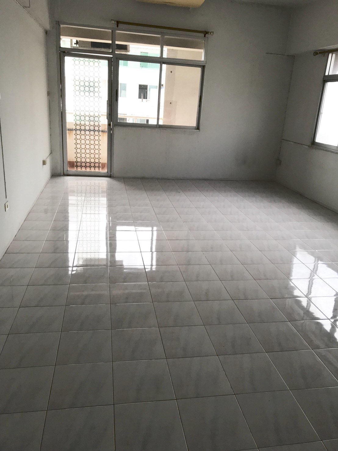 ขายคอนโด หนึ่งคอนโดมิเนียม รัตนาธิเบศร์ (Nueng Condominium Rattanathibet) ติดรถไฟฟ้าสายสีม่วง