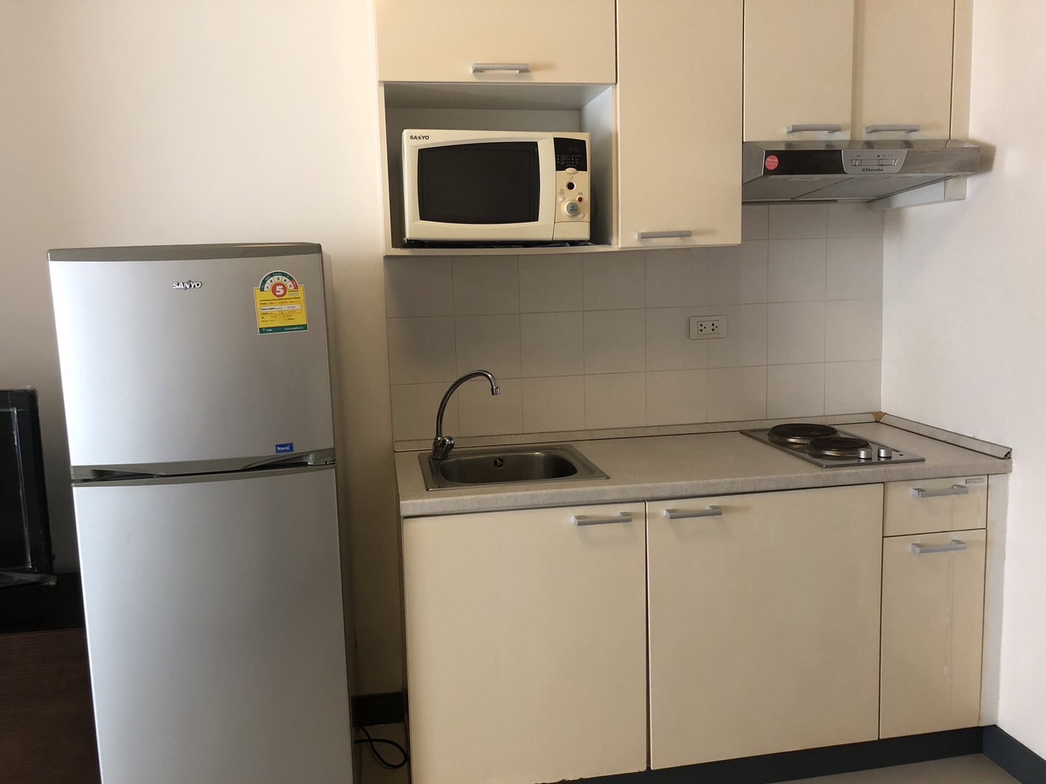 ให้เช่า / ขาย เดอะโคลเวอร์ ทองหล่อ 18 The Clover Thonglor ขนาด 35.94 ตรม. / 18000 เดือน