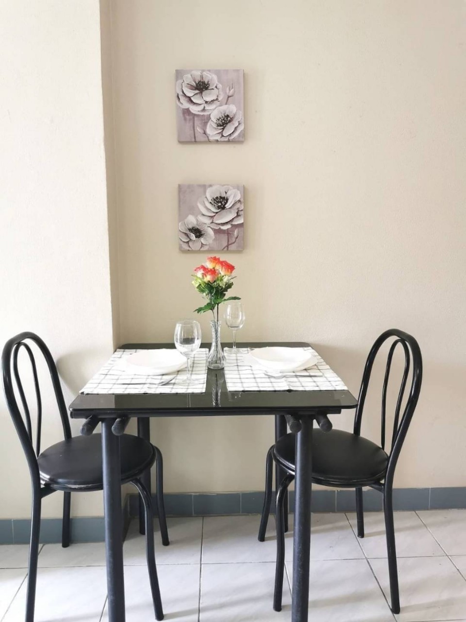 ให้เช่าคอนโด Baan Kluai Nam Thai (บ้านกล้วยน้ำไท) ((ให้เช่าถูกมาก)) คอนโดใกล้ BTS เอกมัย แต่งครบพร้อมอยู่ ใกล้ BTS เอกมัย 900 เมตร ติดถนนพระราม4