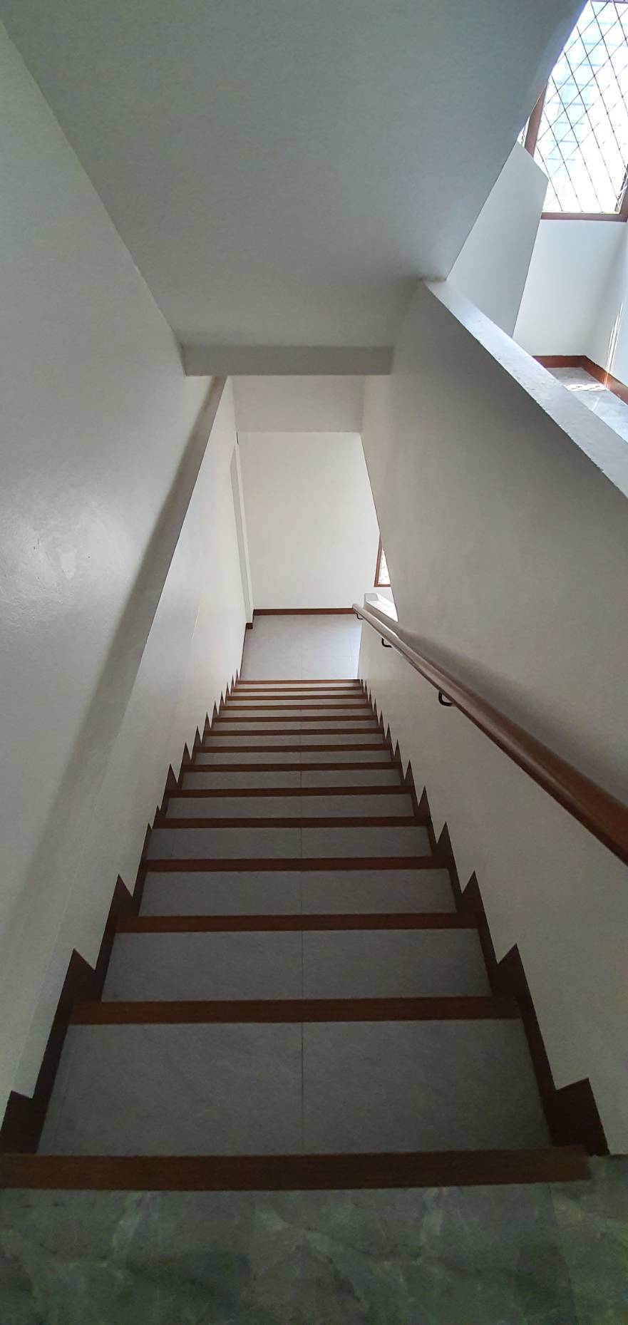 ให้เช่าตึกแถวใกล้ BTS พร้อมพงษ์ ติดกับ Fuji/UFM supermarket