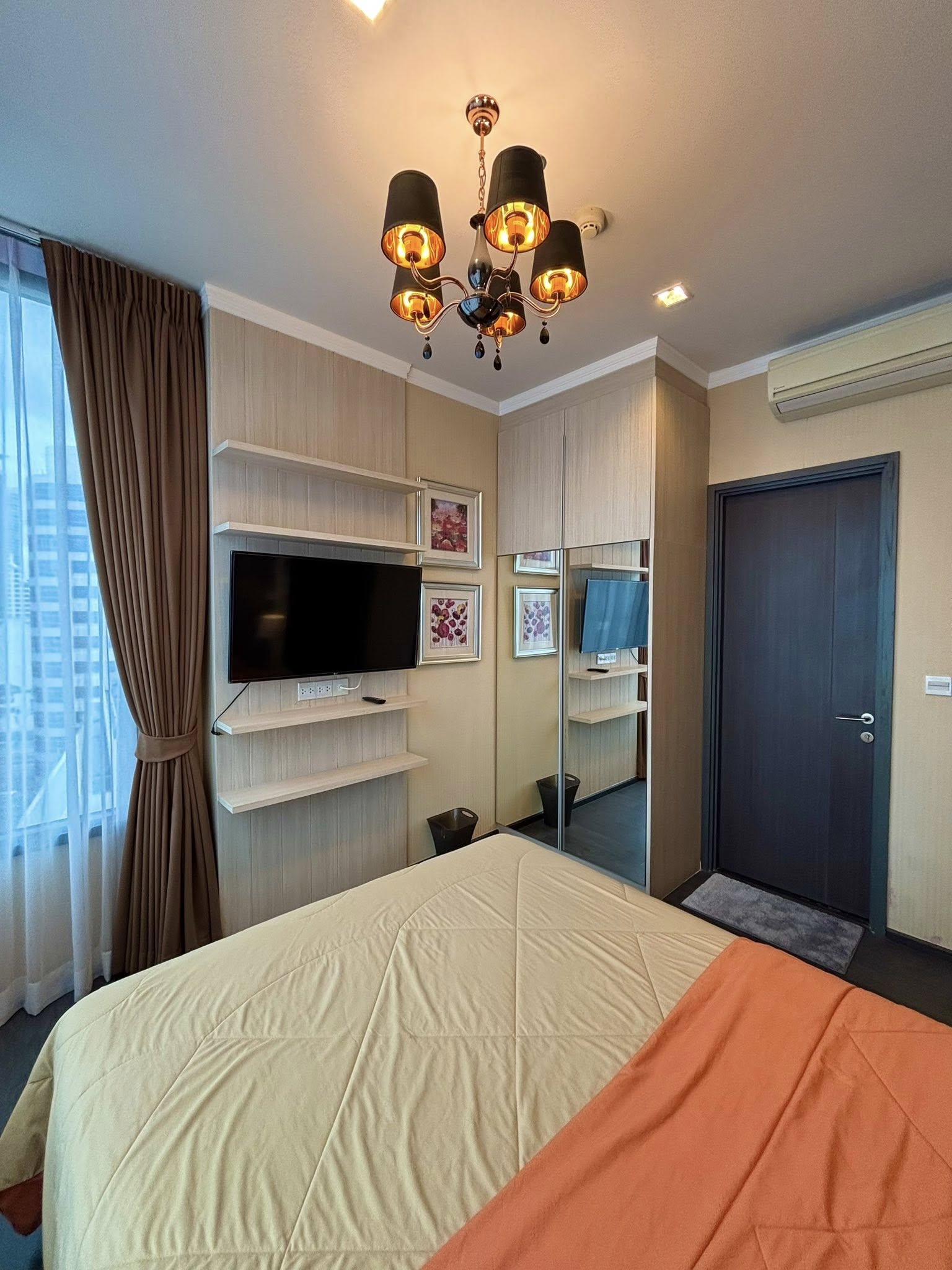 🏢 ให้เช่าคอนโด! Edge Sukhumvit 23 (เอดจ์ สุขุมวิท 23) ห้องมุม ชั้น 10 ขนาด 42 ตร.ม. แบบ 1 ห้องนอน พร้อม อ่างอาบน้ำ