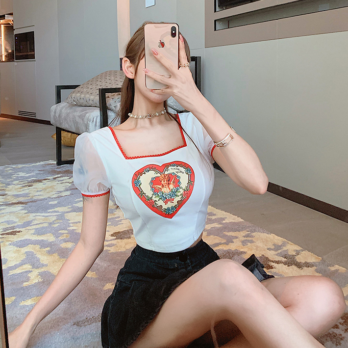 Girly Fancy Club : พรีออเดอร์ เสื้อครอปสั้นพิมพ์ลาย มีให้เลือก 2แบบ แบรนด์แท้