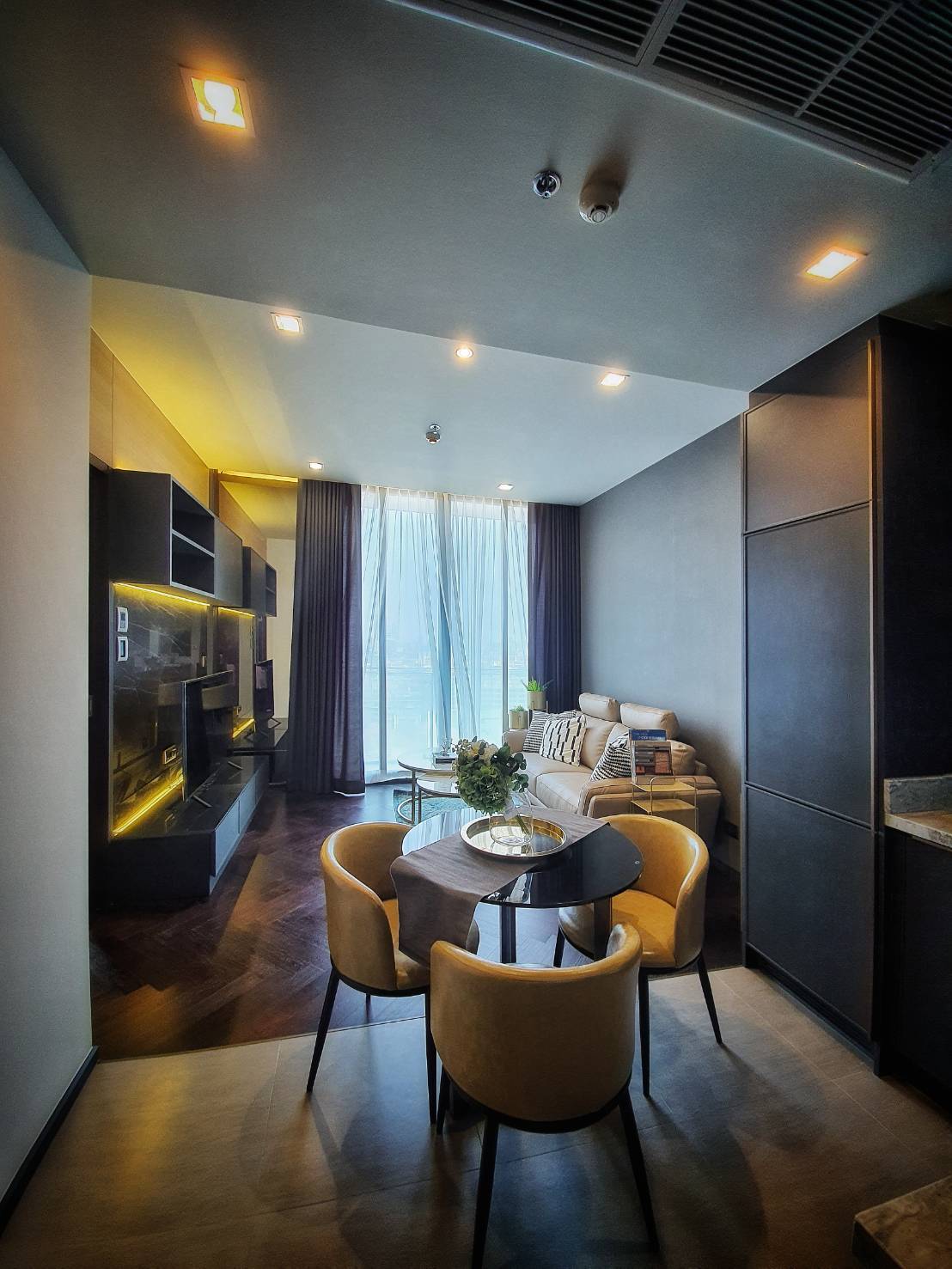 ให้เช่าคอนโด The Monument Sanampao (เดอะ โมนูเมนต์ สนามเป้า) มีทั้ง 1-3 ห้องนอน ห้องใหม่ยังไม่เคยพัก