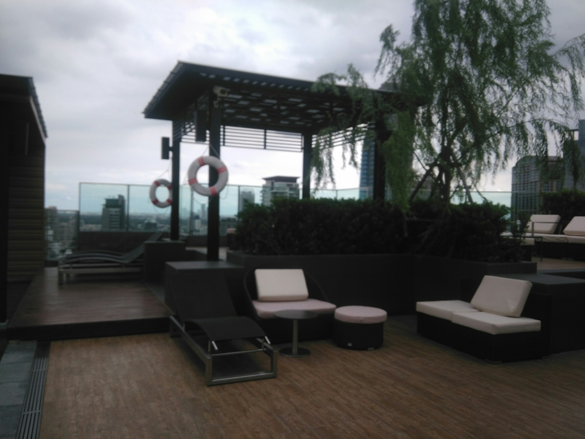 ขาย / เช่า คอนโด H Sukhumvit 43 (เอช สุขุมวิท 43) 1ห้องนอน 1 ห้องน้ำ 1ห้องรับแขก ห้องครัวในตัว พื้นที่ 40.92 ตร.ม ชั้น 9 ห้อง 99/53 วิวเมือง