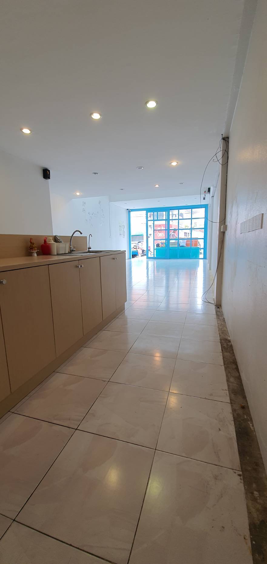 ให้เช่าตึกแถวใกล้ BTS พร้อมพงษ์ ติดกับ Fuji/UFM supermarket