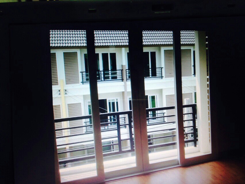 ขายทาวโฮมน์ 3 ชั้น โครงการหมู่บ้านคาซ่าซิตี้ 2 ใกล้ทางด่วนรามอินทรา – เอกมัย หมู่บ้านอยู่