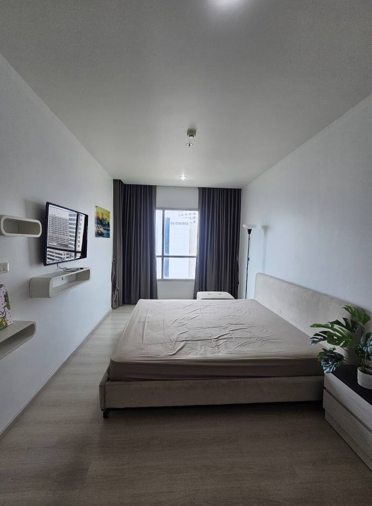 🌟 ปล่อยเช่า! คอนโด Life Ratchadapisek (ไลฟ์ รัชดาภิเษก) ห้องสวย รีโนเวทใหม่หมด พร้อมเข้าอยู่ได้ทันที!