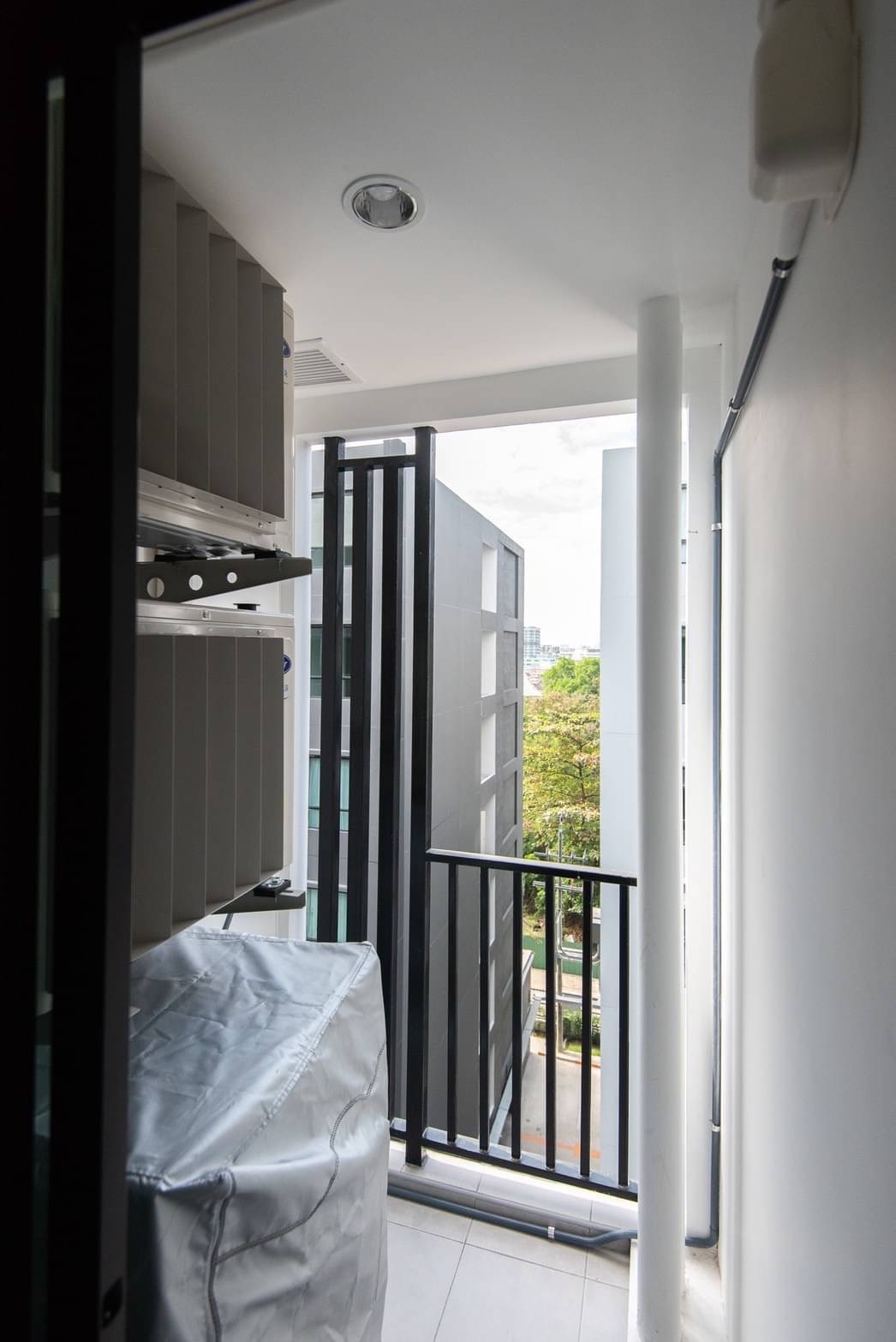 ขาย/ให้เช่าคอนโด Reach Phaholyothin 52 (รีช พหลโยธิน 52) วิวสระว่ายน้ำชั้น 7 อาคาร D ชั้น 7 ห้อง 706 วิวสระว่ายน้ำ ห้องมุม พื้นที่ 30.86 ตรม.