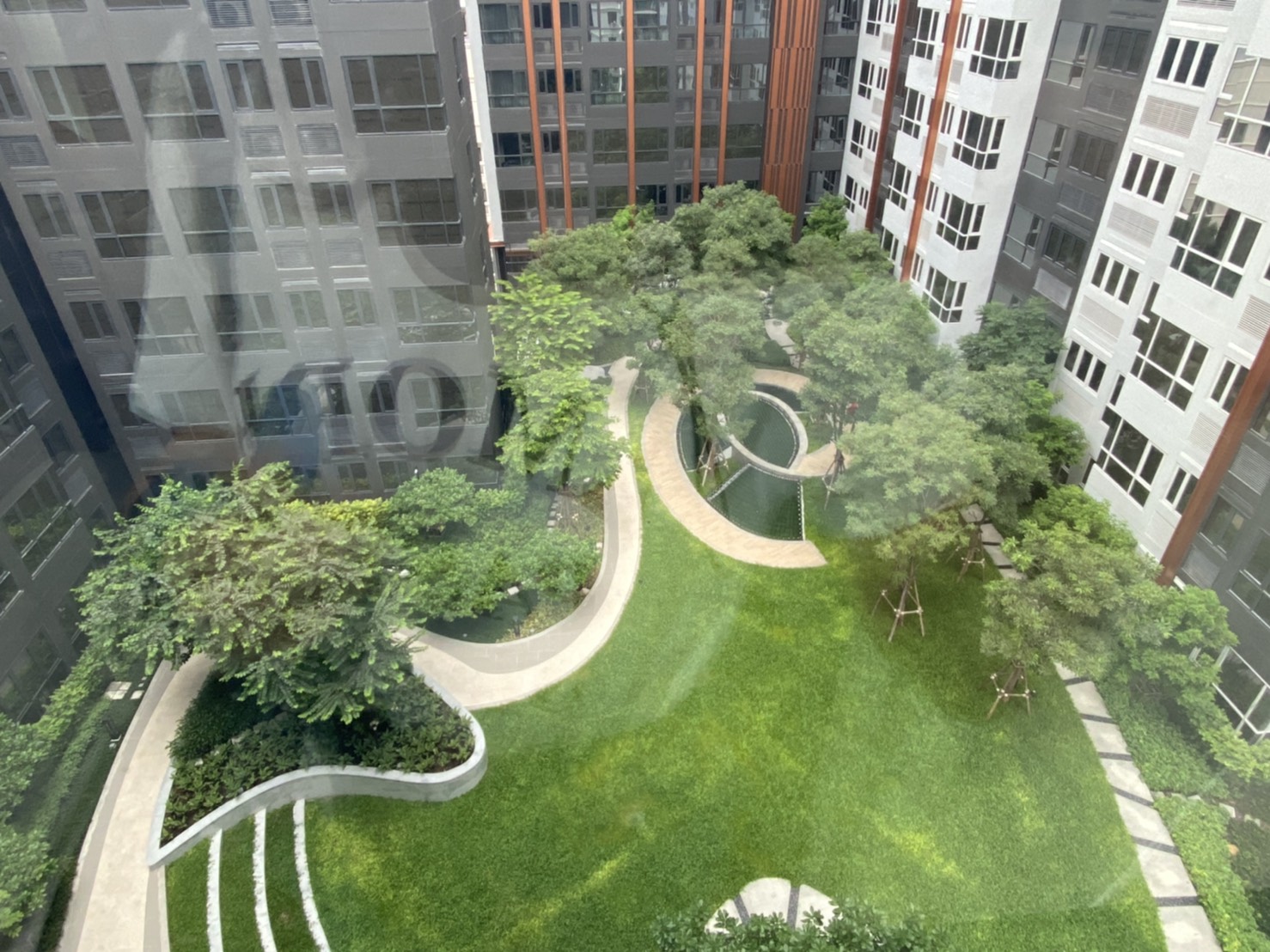 ให้เช่าคอนโด XT Huaykwang (เอ็กซ์ที ห้วยขวาง) มีขนาด 1 ห้องนอนและ 2 ห้องนอน ขนาด 29 ตรมขึ้นไป