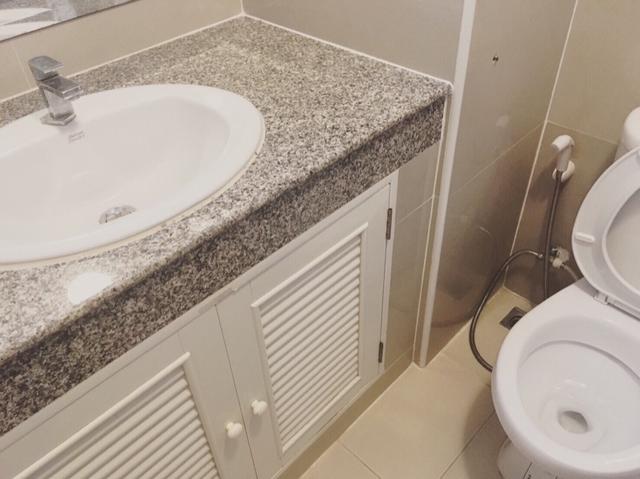 รหัสทรัพย์ 42882 ให้เช่า Happy Condo Ratchada 18 (แฮปปี้ คอนโด รัชดา 18) ตึก B ชั้น 8 ขนาด 30 ตร.ม. ห้องสตูดิโอ, 1 ห้องน้ำ, ห้องครัว,