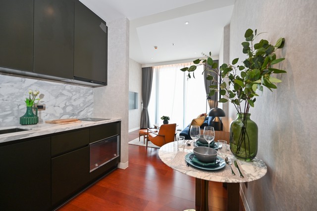 ให้เช่าคอนโด KHUN by YOO inspired by Starck (คุณ บาย ยู อินสไปร์ บาย สตาร์ค) 1 ห้องนอน 1 ห้องน้ำ ชั้น 8 ขนาด 49 ตรม ห้องตกแต่งใหม่พร้อมเข้าอยู่ ราคา 60,000 บาท