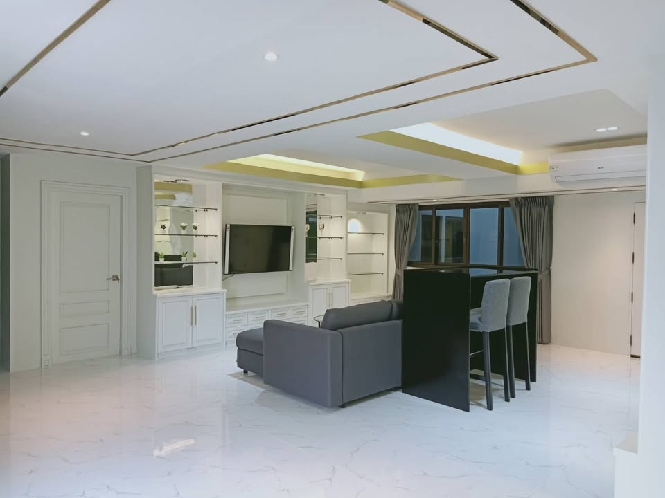 ให้เช่าคอนโด วอเตอร์ฟอร์ด ทองหล่อ 11 / For Rent WATERFORD THONGLOR 11 (English below)