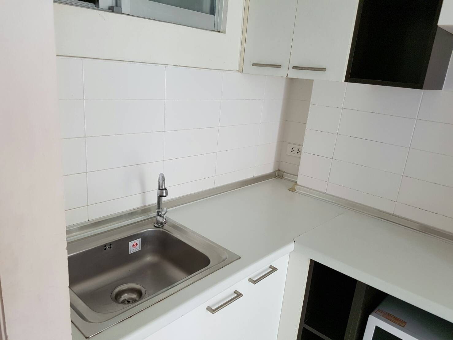 ให้เช่าคอนโด Lumpini Ville Cultural Center (ลุมพินี วิลล์ ศูนย์วัฒนธรรม) ห้องสตูดิโอ พื้นที่ 32 ตรม ตึก เอ1 ชั้น 6