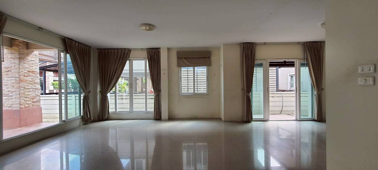 🔥 ขายด่วน! บ้านเดี่ยว หมู่บ้าน เศรณีรายา 1 (Serranee Raya 1) ราคาดีสุดในโครงการ เพียง 5,690,000 บาท