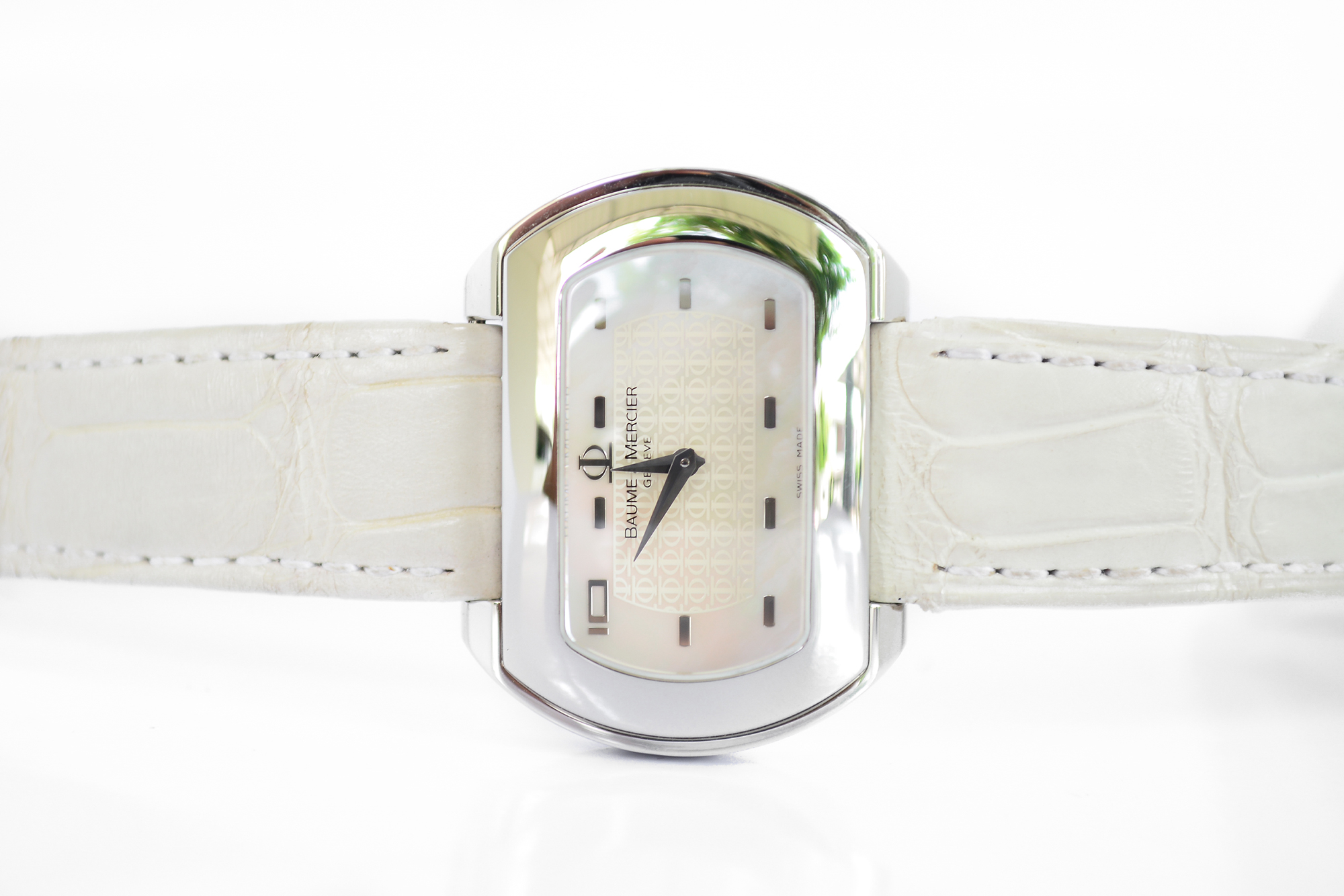 Baume & Mercier Hampton 10 Lady Size หน้ามุก สายหนัง