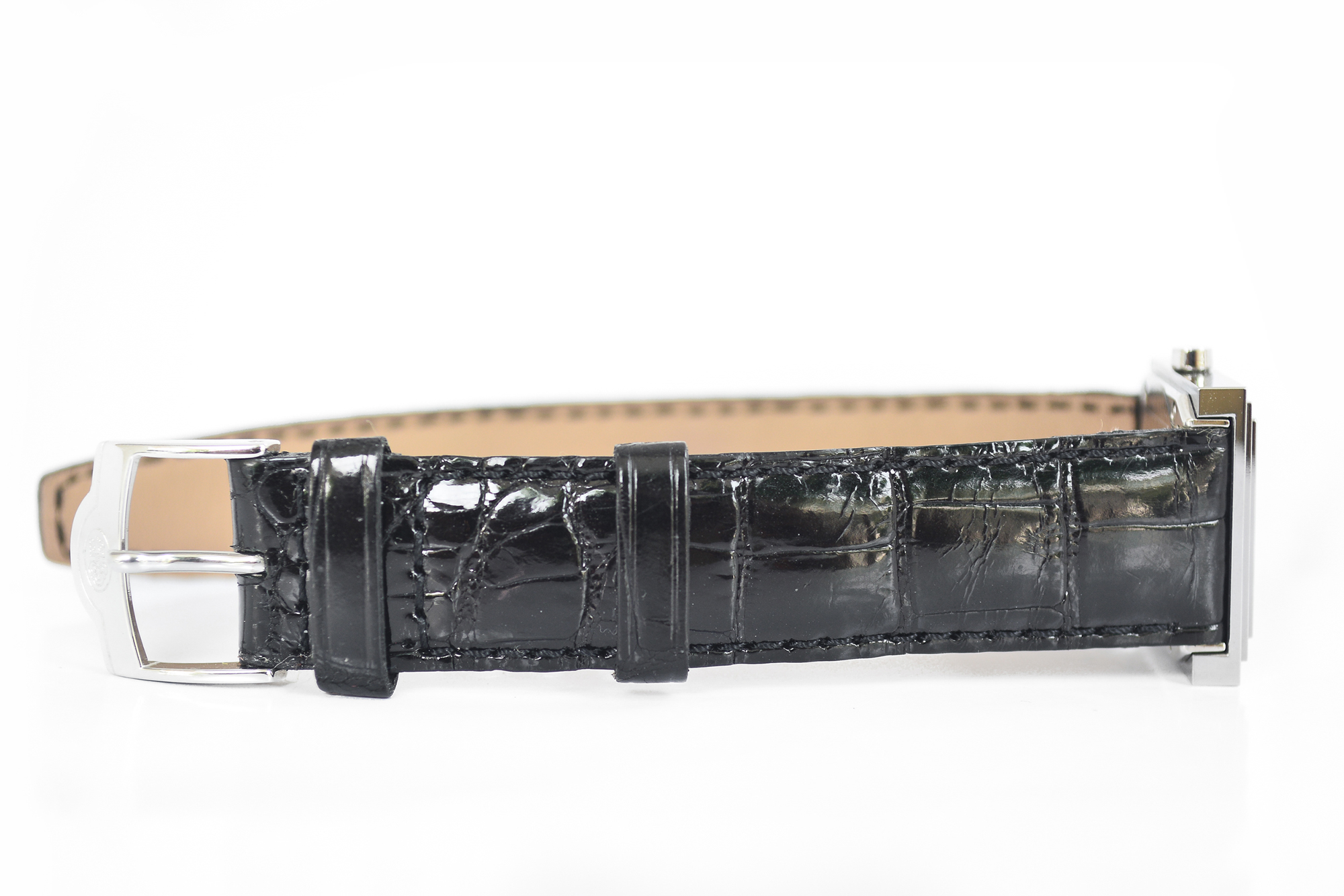 Corum Sevigne Lady Size หน้ามุกขาว สายหนัง