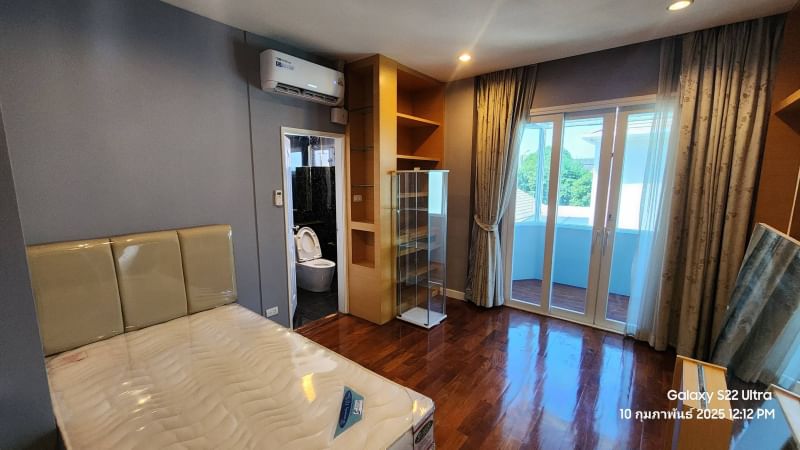 ขาย / ให้เช่าบ้านแต่งครบราคา 295,000บาท ต่อเดือน ขาย 35.9 ล้านบาท Perfect Masterpiece Rama 9 : เพอร์เฟค มาสเตอร์พีซ พระราม9 (พัฒนาการ 63)